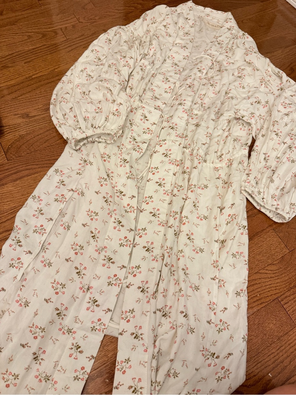 jen’s pirate booty M/L Cream Floral Ruffle Dress